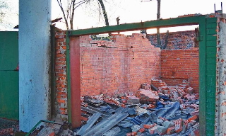 Демонтаж гаражей в Пыть-яхе, цена от 1777 руб. – услуги под ключ от 2Землекопа-Пть