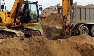 Выкопать яму экскаватором в Пыть-яхе от 941 руб. - 2Землекопа-Пть